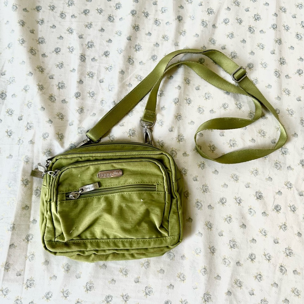 Olive Green Baggallini Purse